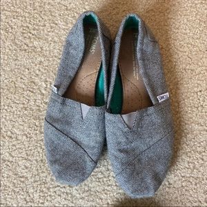 Toms shoes
